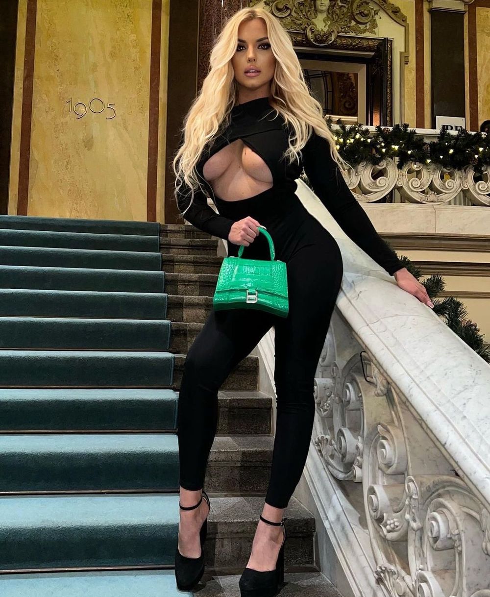 ID 110012 Ksenia from (Serbia) 33 years old blonde brown eyes ID 110012 Ksenia from (Serbia) 33 years old blonde brown eyes