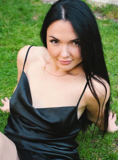 ukrainian girl LoveInSilk