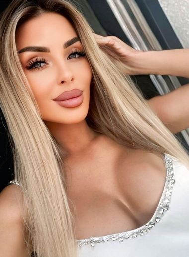 professional photo shoot Christina