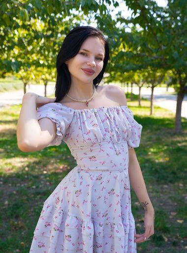 single girl Anastasiya
