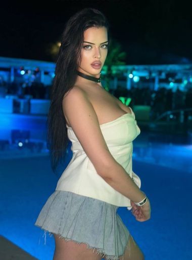 bikini model pictures Nessa