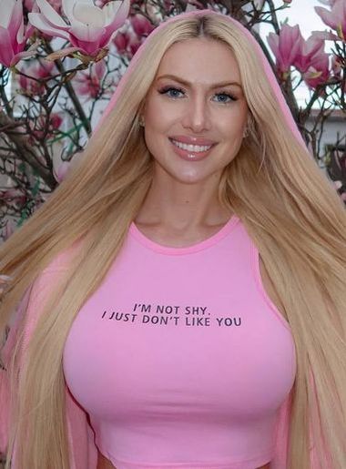 chat with women online Yana