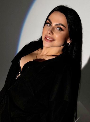 date russian women Olga