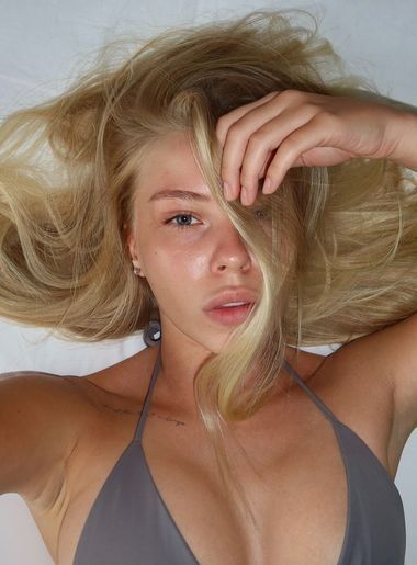 sexy hot ladies Anna