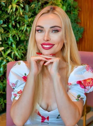 Natalia, Miami Beach, USA, date chat