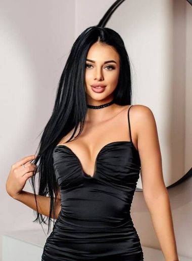 russian beauties Roxa